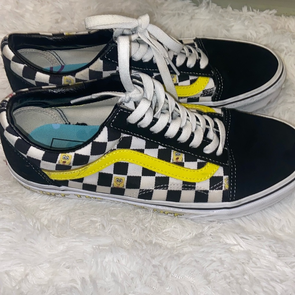 $30 FINAL -LIMITED EDITION SpongeBob off the wall Vans. Size men’s 7.5 women’s 9